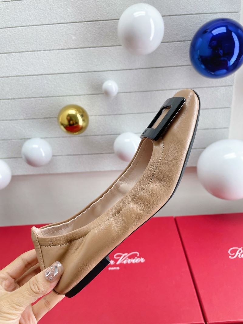 Roger Vivier flat shoes